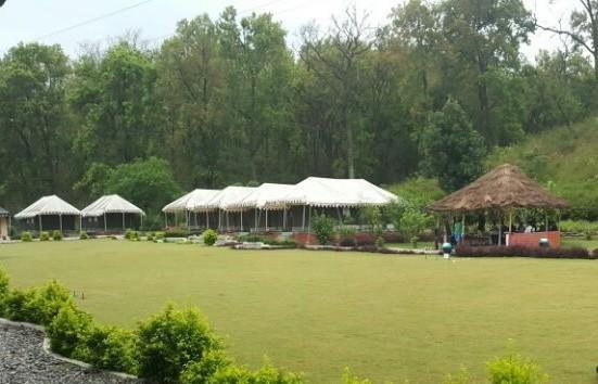 Derra Camp And Resort Jhajra Phòng bức ảnh